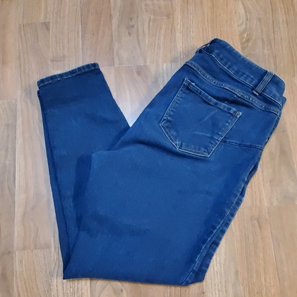 young and modern jeans